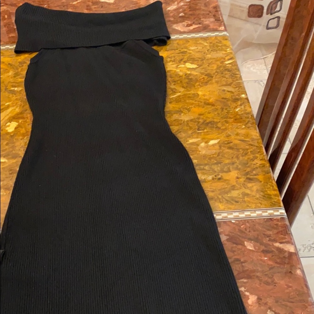 Dress - Picture 7 of 7